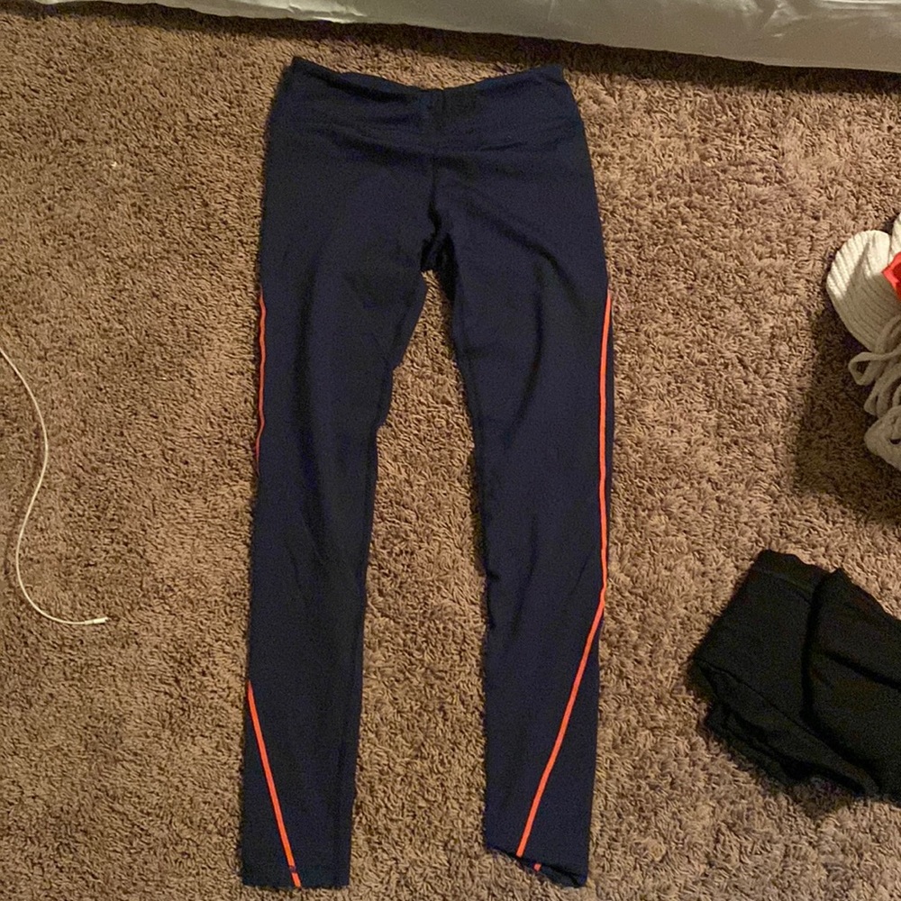 Athletic leggings